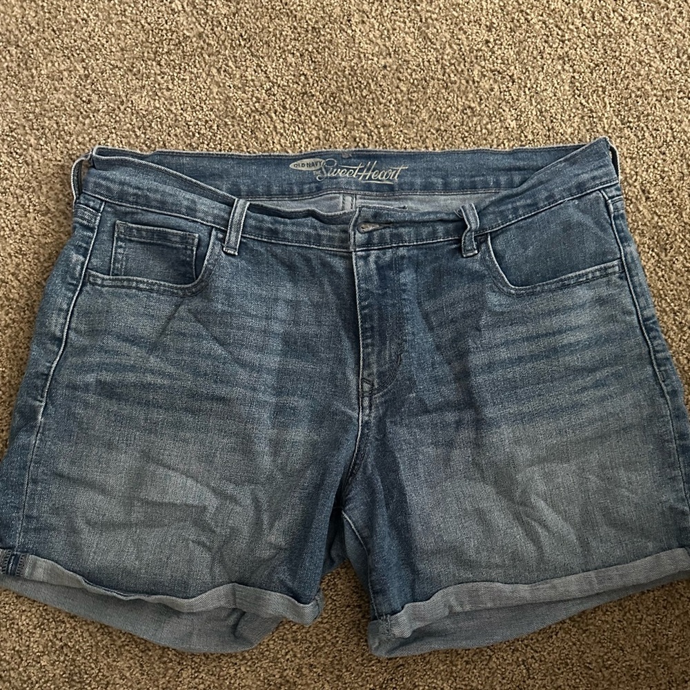 Old Navy Sweetheart Jean shorts size 12